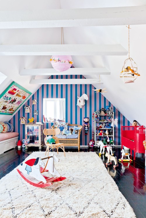 Vivienda familiar llena de color (10)