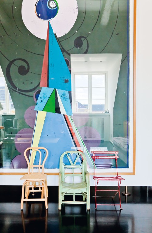 Vivienda familiar llena de color (9)