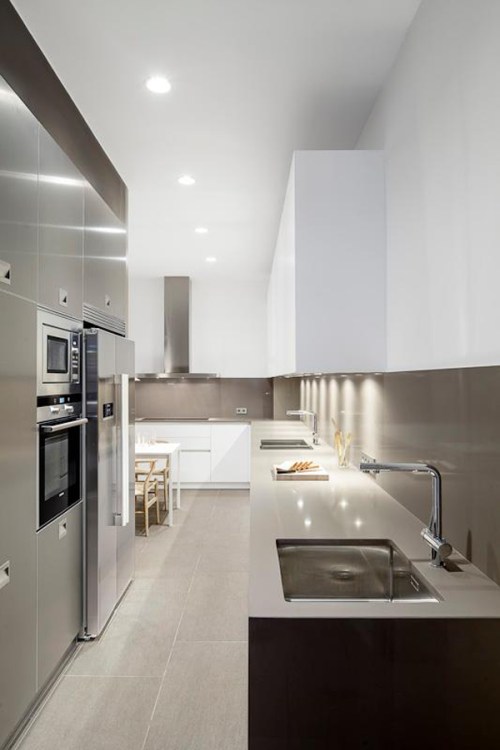 Reforma en calle Valencia, Barcelona. Imagen Adrià Goula (7)