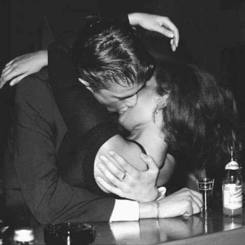 El tornillo que te falta - besos (11)