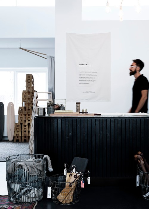 THE SHOP OF THE NEW (10)